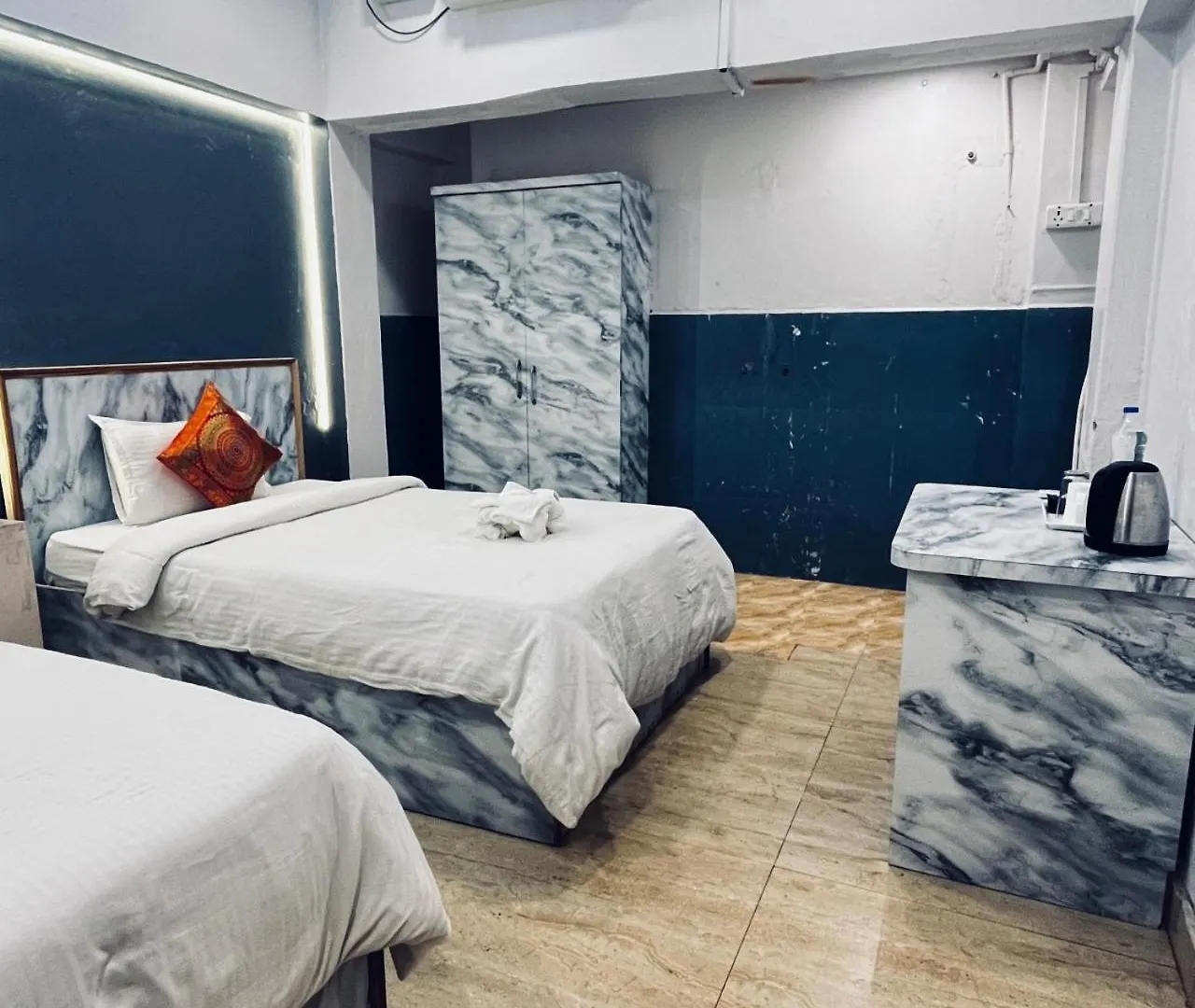 Vibe N Joy Guest House 3*, Benares