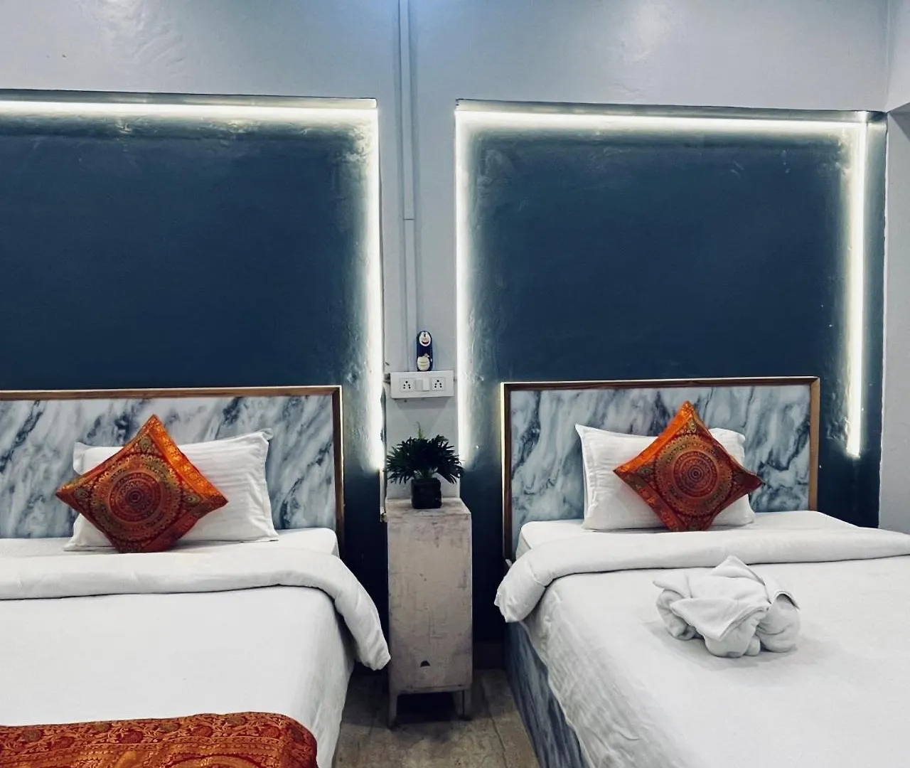 Vibe N Joy Guest House Bed & Breakfast