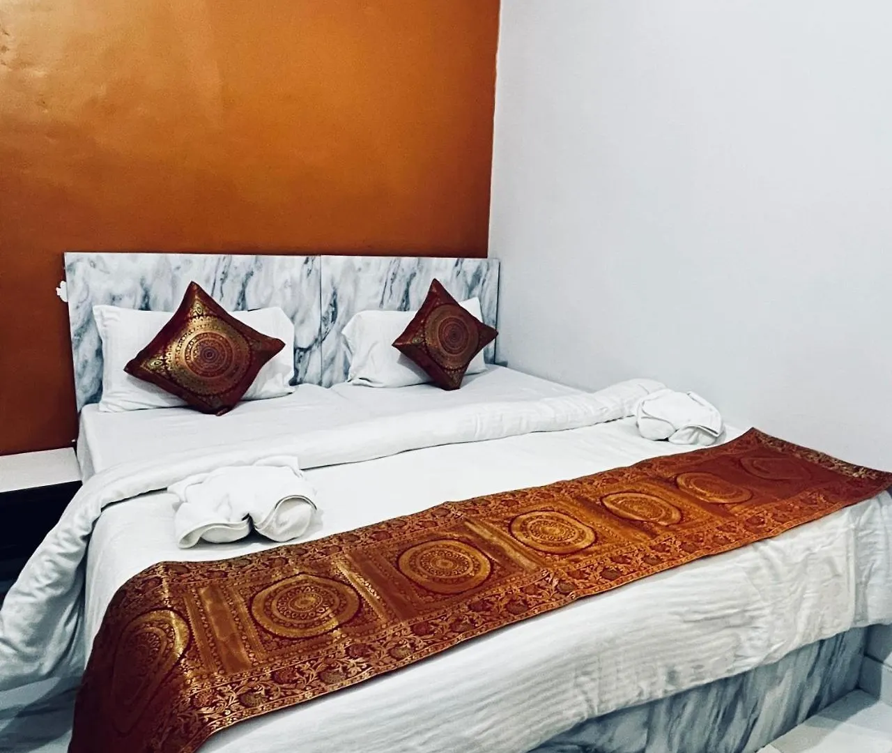 Vibe N Joy Guest House 3*, Benares India
