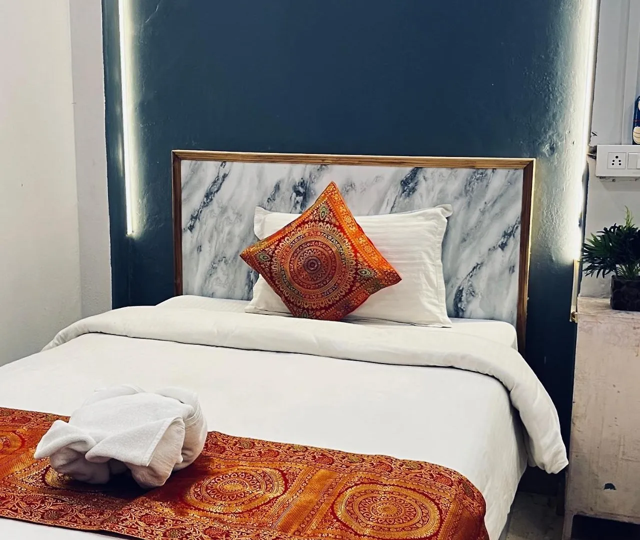 Vibe N Joy Guest House 3*, Varanasi India